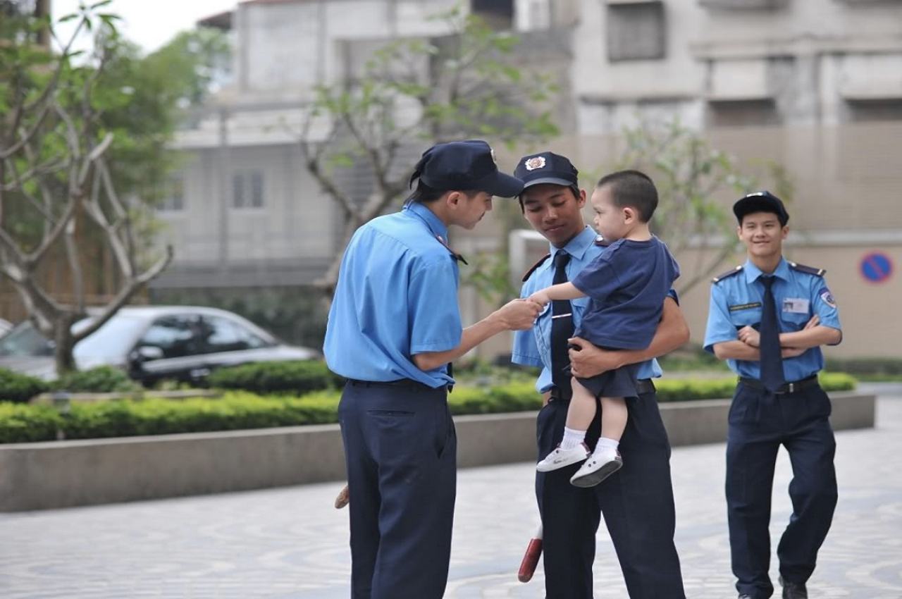 Bảo Vệ Trường Học